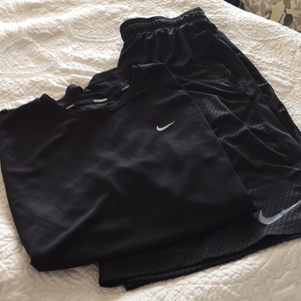 Nike dry fit bundle/ shorts and shirt workout